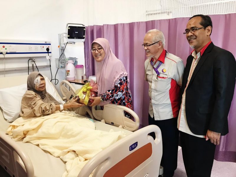 CEO-YKN-Melawat-Klien-Program-YKN-Medik-Nur-3