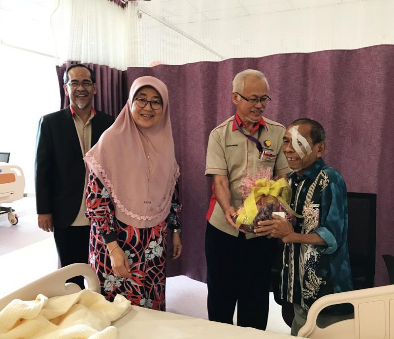 CEO-YKN-Melawat-Klien-Program-YKN-Medik-Nur-6